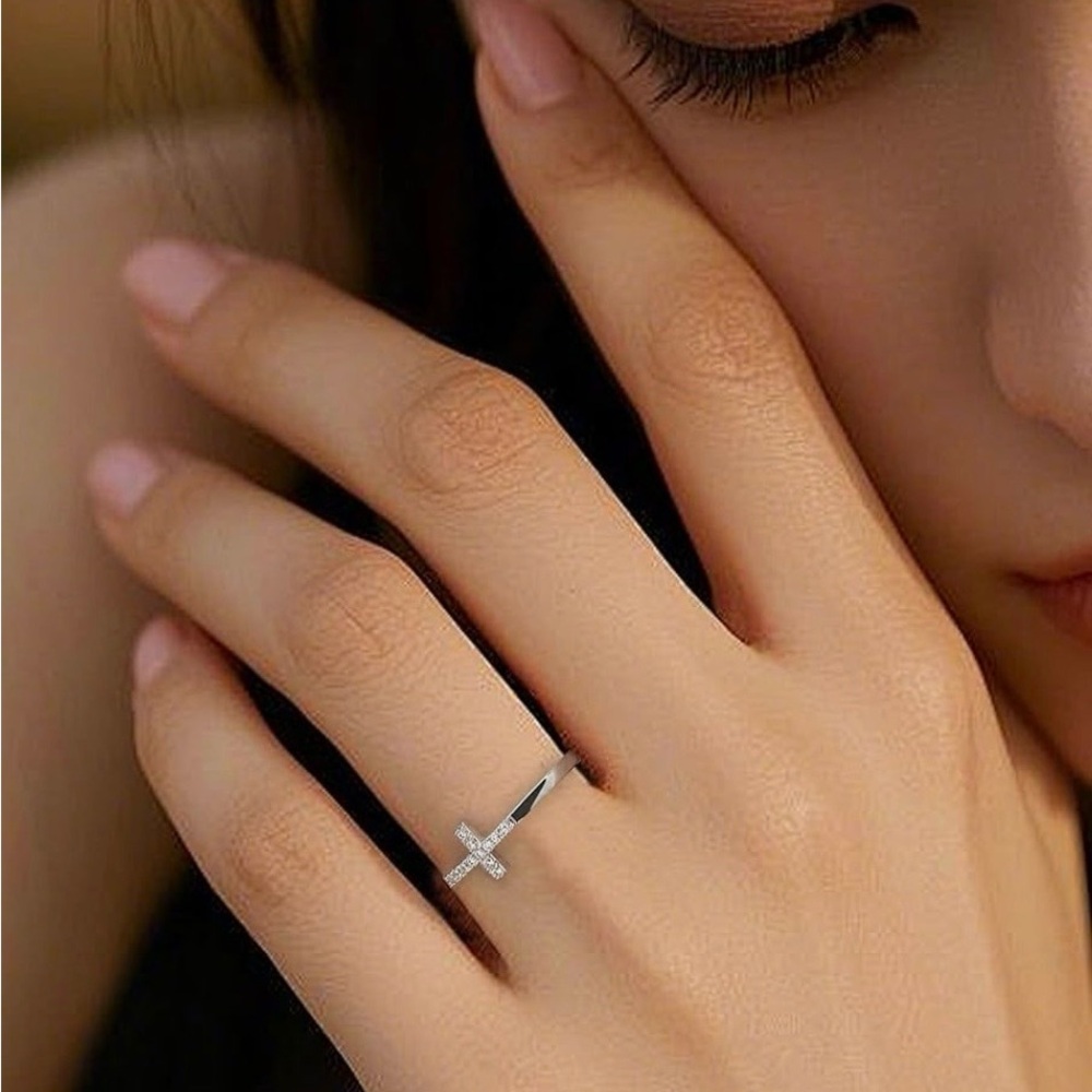 NWT White Gold Played CZ Cross Ring